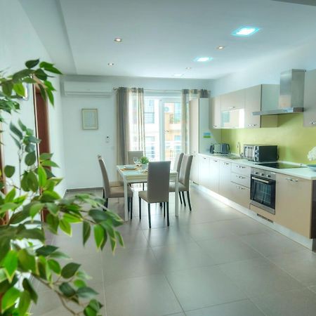 Bright & Large 2Bedrooms In Sliema Center Mpor1-1 Εξωτερικό φωτογραφία