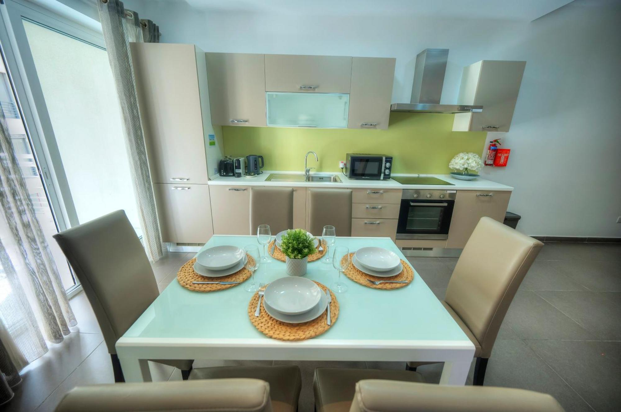 Bright & Large 2Bedrooms In Sliema Center Mpor1-1 Εξωτερικό φωτογραφία