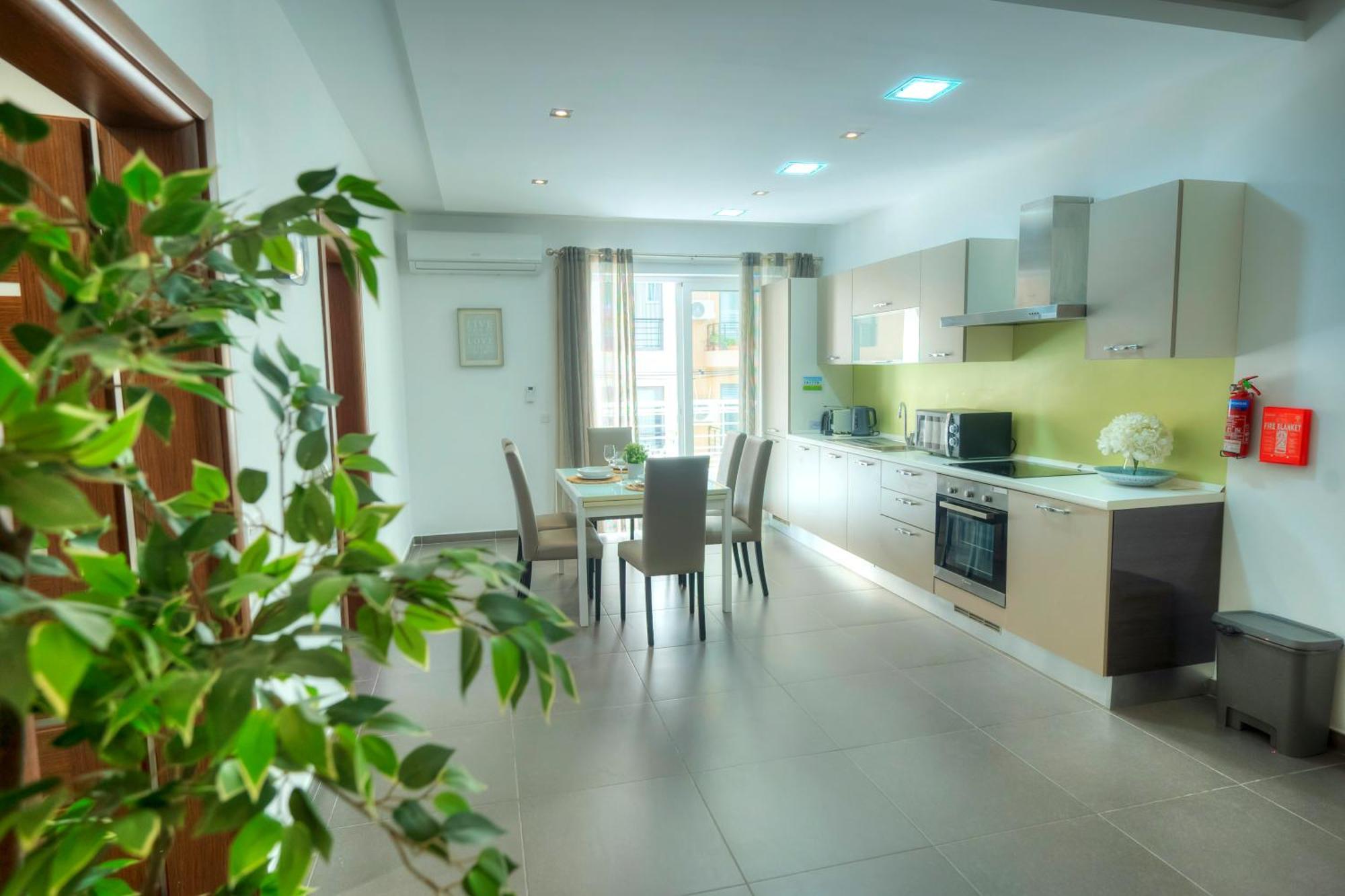 Bright & Large 2Bedrooms In Sliema Center Mpor1-1 Εξωτερικό φωτογραφία