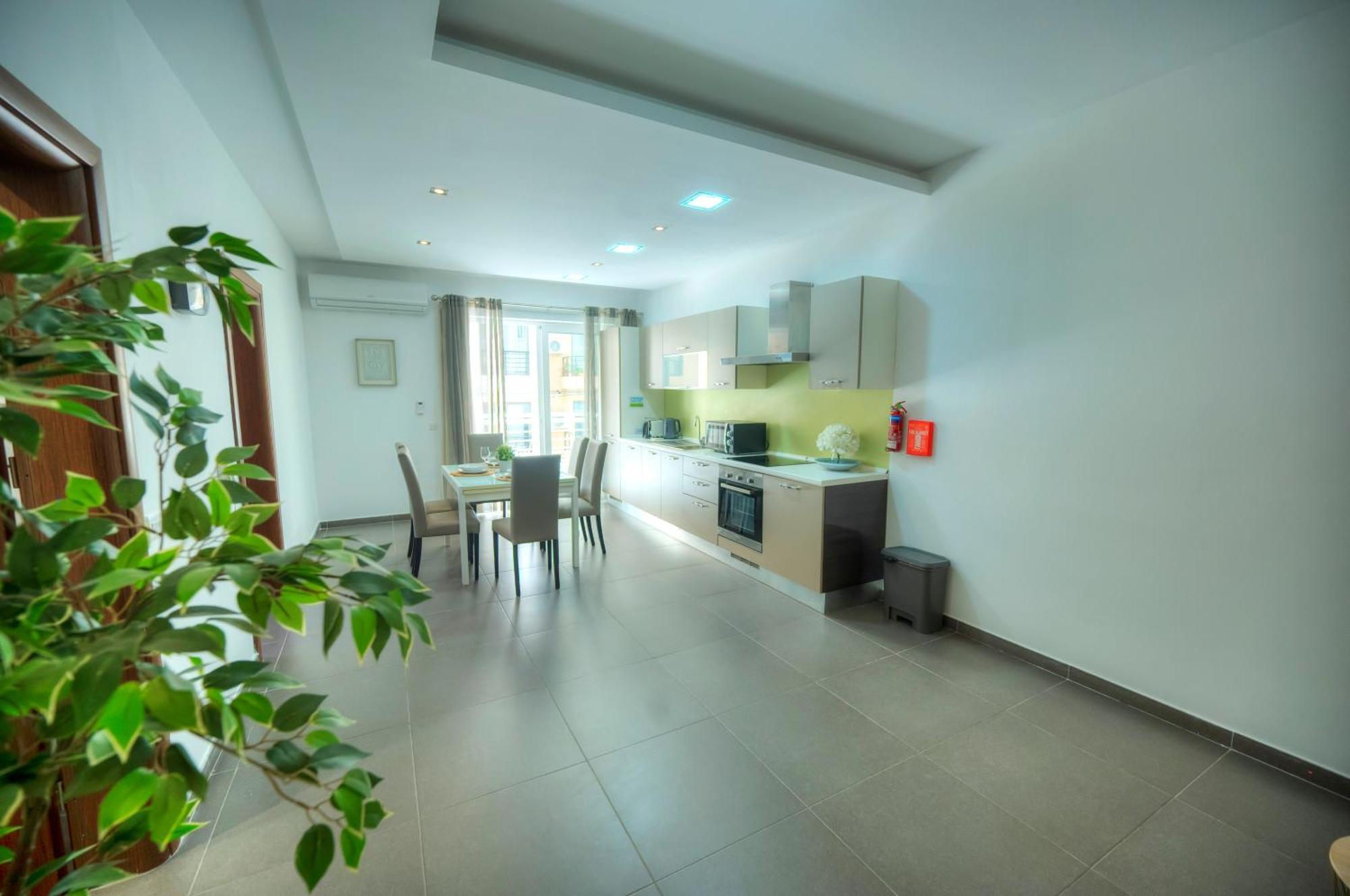 Bright & Large 2Bedrooms In Sliema Center Mpor1-1 Εξωτερικό φωτογραφία