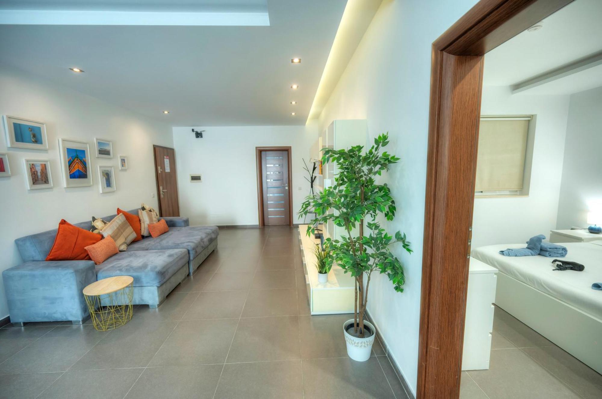 Bright & Large 2Bedrooms In Sliema Center Mpor1-1 Εξωτερικό φωτογραφία