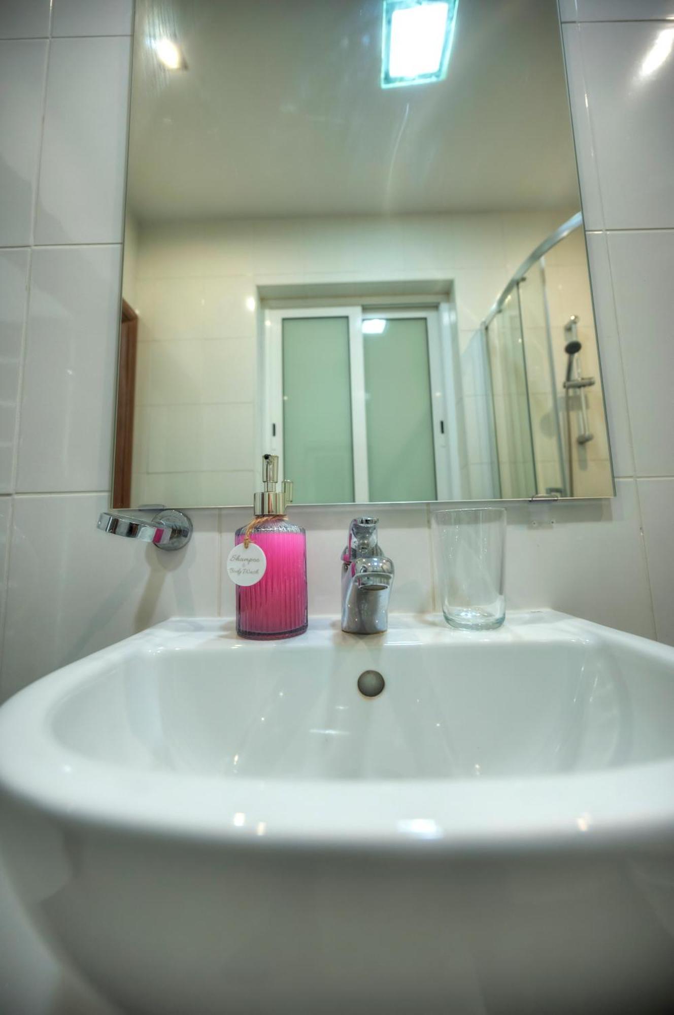 Bright & Large 2Bedrooms In Sliema Center Mpor1-1 Εξωτερικό φωτογραφία